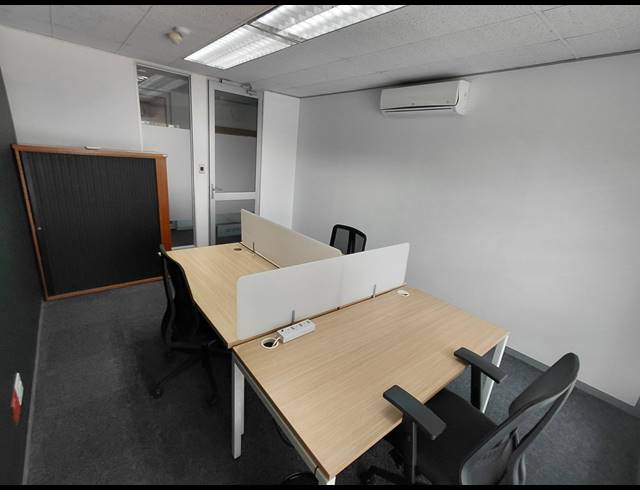 23M² OFFICE TO LET IN BRYANSTON